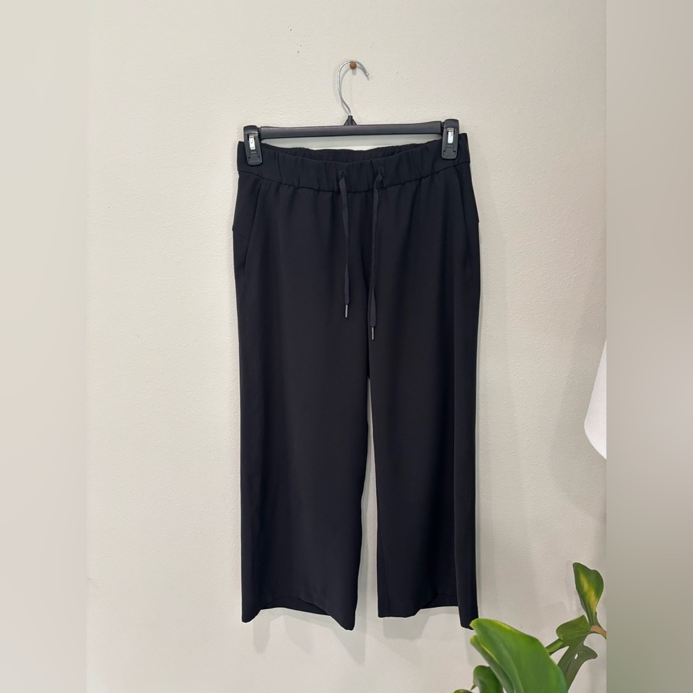 Lululemon | On the Fly Wide-Leg 7/8 Pant | Size 6